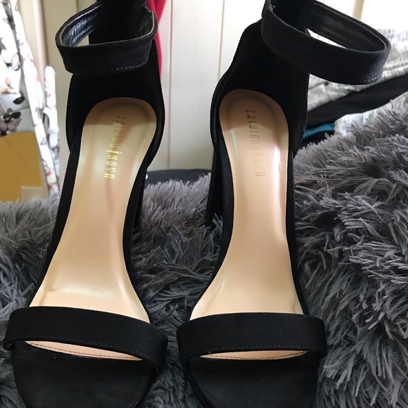 Fashion Nova Simply Chic Heel - Black 🖤 - Picture 5 of 8